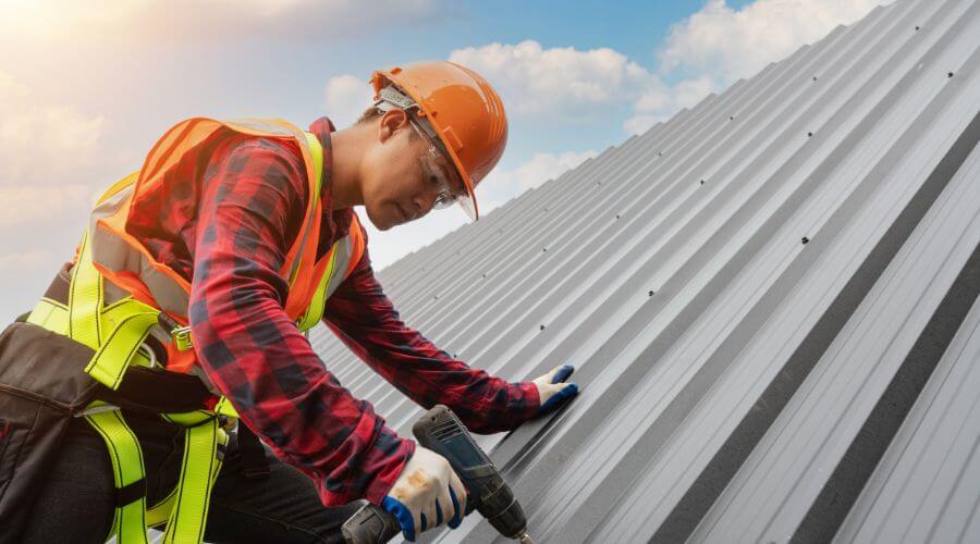 Professional Emergency Roof Repairs services in Dilliner, PA